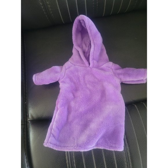 Playtime with Eimmie Plush Chair and Robe - Picture 5 of 6